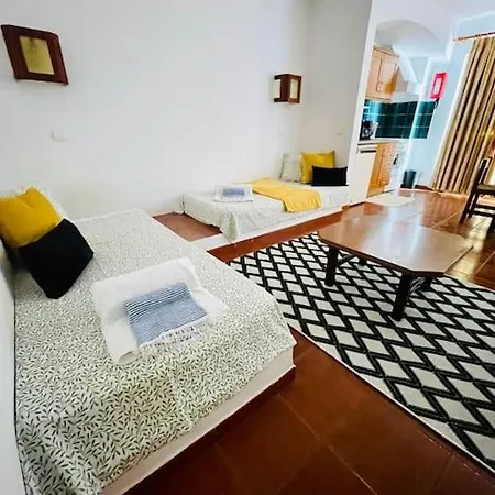 T1, Da Oura Apartamento *