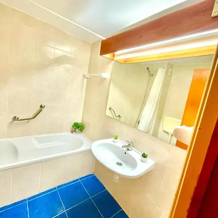 T1, Da Oura Apartman *